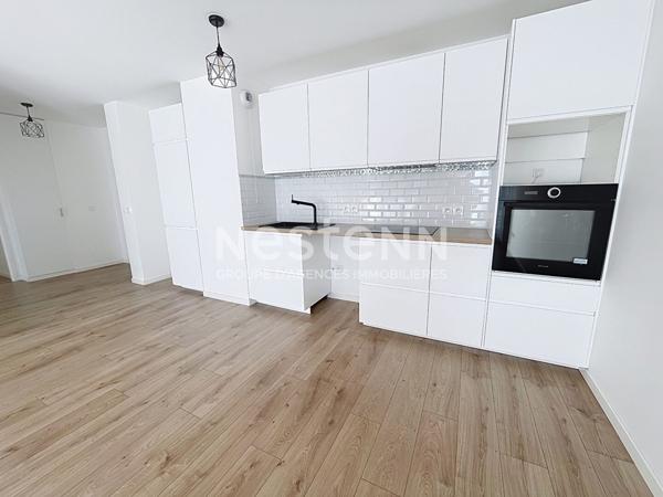 A vendre Appartement récent de 4 pièces de 80 m2 - Quartier gare Plaisir-Grignon
