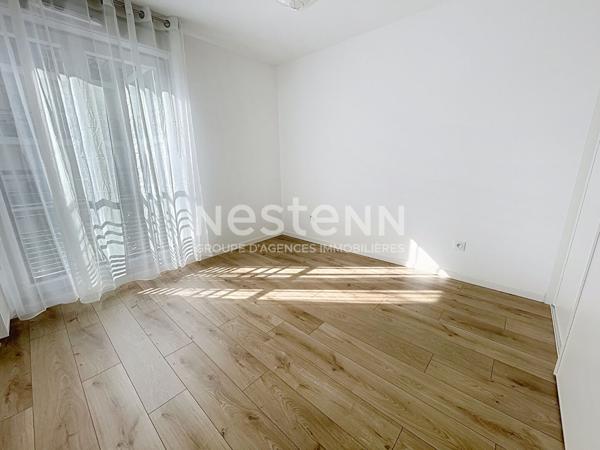 A vendre Appartement récent de 4 pièces de 80 m2 - Quartier gare Plaisir-Grignon