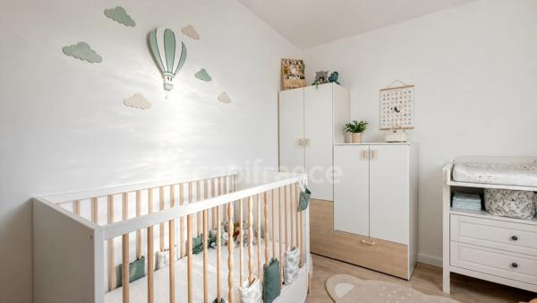 FLEURY MEROGIS (91)APPARTEMENT T3 63 M² AVEC GRAND BALCON ET DEUX STATIONNEMENTS EN SOUS-SOL