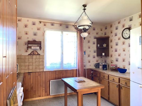 Bazoches-sur-le-Betz (45210) BAZOCHES-SUR-LE-BETZ