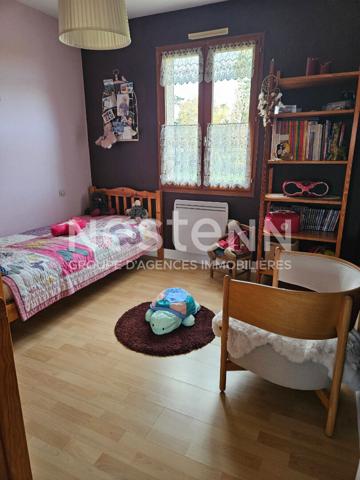 A VENDRE A LA FLECHE Pavillon de plain-pied proche écoles et commerces