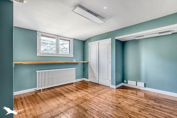 Maison à vendre 690 000 € Saint-Médard-en-Jalles 8 p 222 m² DPE