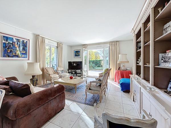 Vente Appartement131,11 m² - 5 Pièces - SAINT MAUR DES FOSSES (94100)