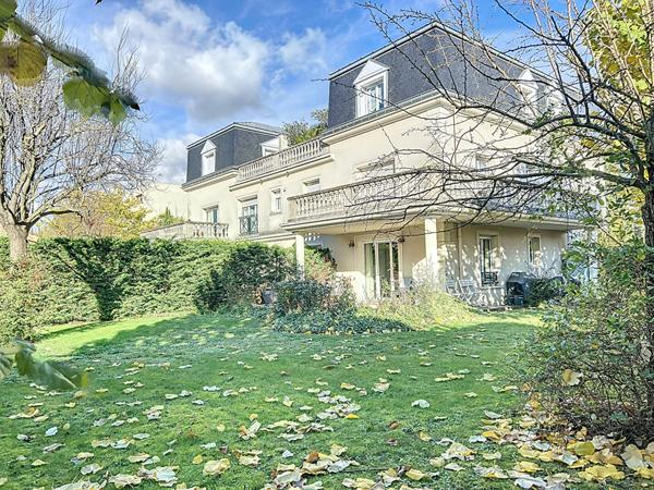 Vente Appartement131,11 m² - 5 Pièces - SAINT MAUR DES FOSSES (94100)