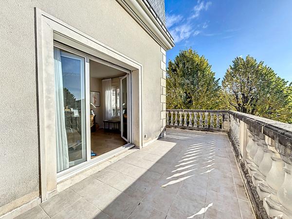 Vente Appartement131,11 m² - 5 Pièces - SAINT MAUR DES FOSSES (94100)