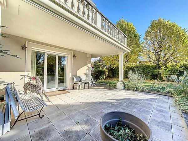 Vente Appartement131,11 m² - 5 Pièces - SAINT MAUR DES FOSSES (94100)