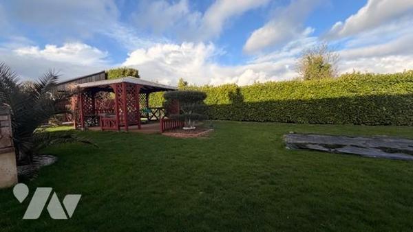 Pavillon sur sous-sol total dans un quartier calme 158 m² habitables