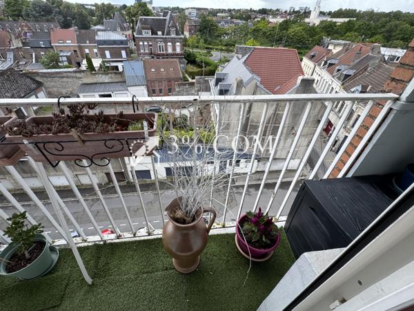 Appartement 4 pièce(s) 2 chambre(s) 65 m²