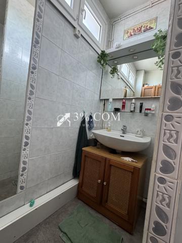Appartement 4 pièce(s) 2 chambre(s) 65 m²