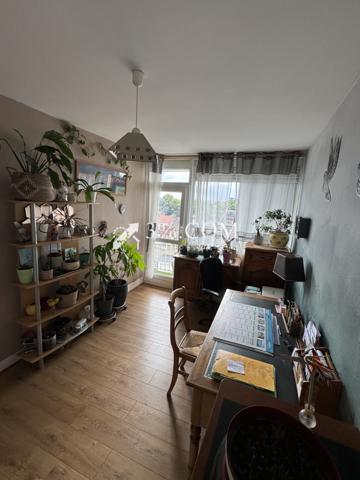 Appartement 4 pièce(s) 2 chambre(s) 65 m²