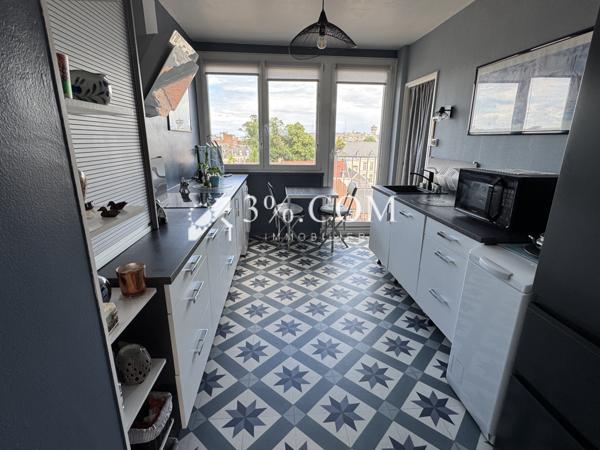 Appartement 4 pièce(s) 2 chambre(s) 65 m²