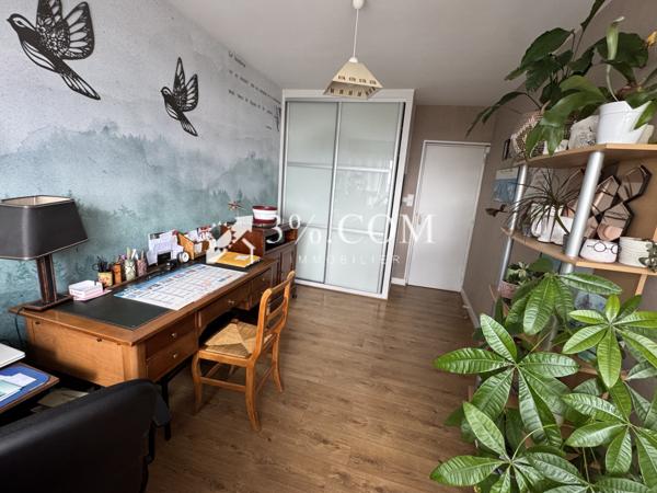 Appartement 4 pièce(s) 2 chambre(s) 65 m²