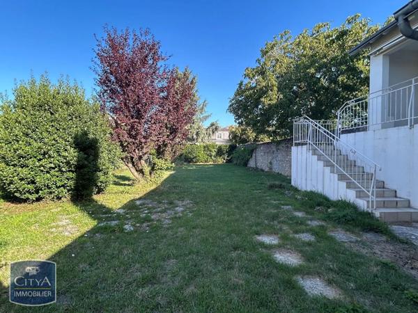 Appartement à louer 5 pièces 145m²