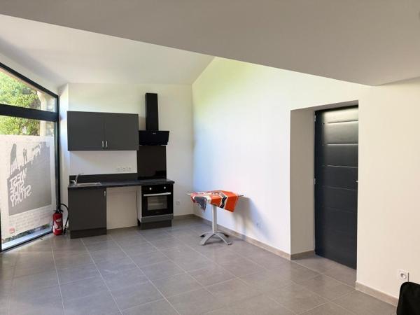 Vente / Maison à Uchaux (84100)