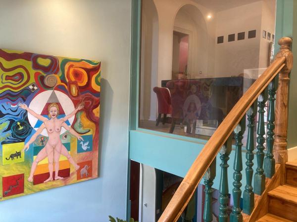 Villa de caractère rénovée, au cœur de la côte basque Charme de l’ancien, prestations haut de gamme et potentiel touristique à deux pas de Biarritz et du centre historique de Bayonne.