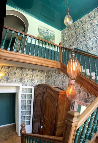 Villa de caractère rénovée, au cœur de la côte basque Charme de l’ancien, prestations haut de gamme et potentiel touristique à deux pas de Biarritz et du centre historique de Bayonne.