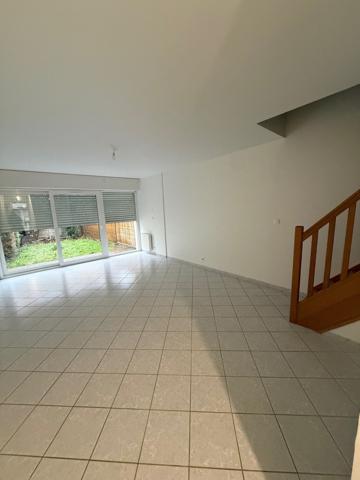 Maison
                                                                                                                                                                                                                                                                                                                        3 pièce(s)                                                                                                                                                                                                          2 chambre(s)                                                                                                                                                                                                          64.8  m²