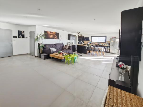 Narbonne (11100) VILLA AVEC VUE IMPRENABLE