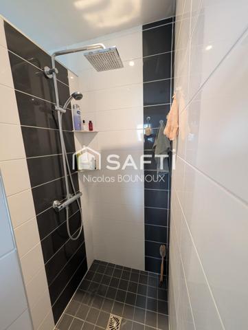 Maison familiale avec vue panoramique – Véranda – Jardin arboré – Garage