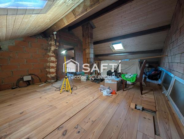 Maison familiale avec vue panoramique – Véranda – Jardin arboré – Garage