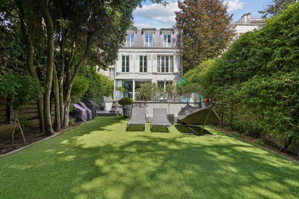 Vente Maison de luxe Neuilly-sur-Seine 7 Pièces 385 m²