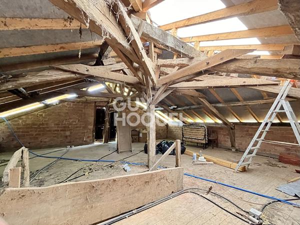 Ferme et dépendances à rénover