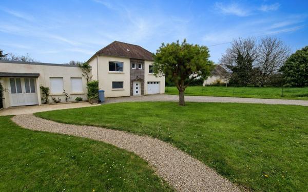 Maison à vendre    5 pièces • 1 090 m2 Plestin-les-Grèves