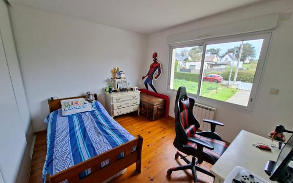 Maison à vendre    5 pièces • 1 090 m2 Plestin-les-Grèves