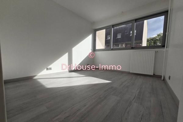 Appartement à louer 3 pièces de 73 m²
