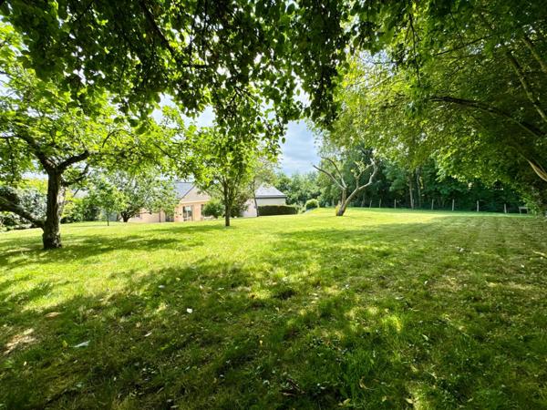 Pavillon 3 chambres sur terrain de 1594m2