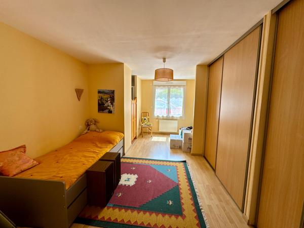 Pavillon 3 chambres sur terrain de 1594m2