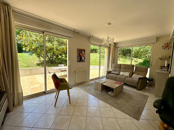 Pavillon 3 chambres sur terrain de 1594m2