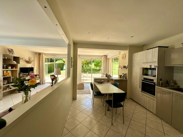 Pavillon 3 chambres sur terrain de 1594m2