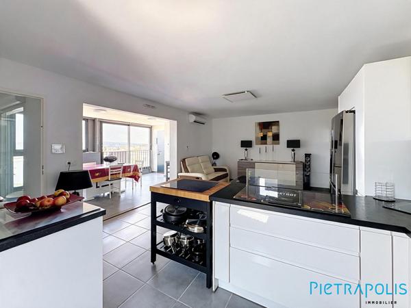 EXCLUSIVITÉ - SÈTE - LES SALINS : Appartement T4 vue étang, loggia, double garage