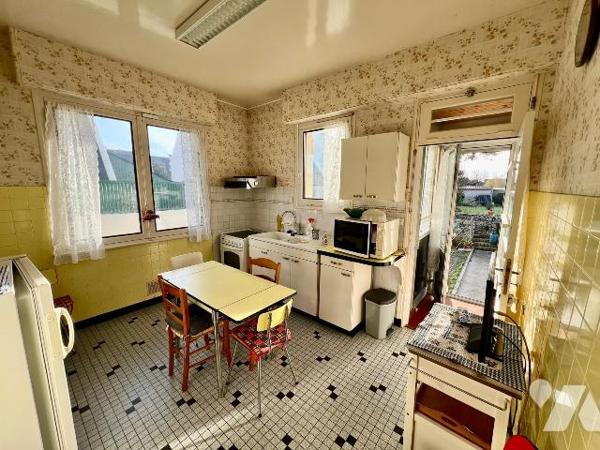 Maison / Rothéneuf / plage du Val : Charmante maison à vendre en exclusivité, située à quelques...