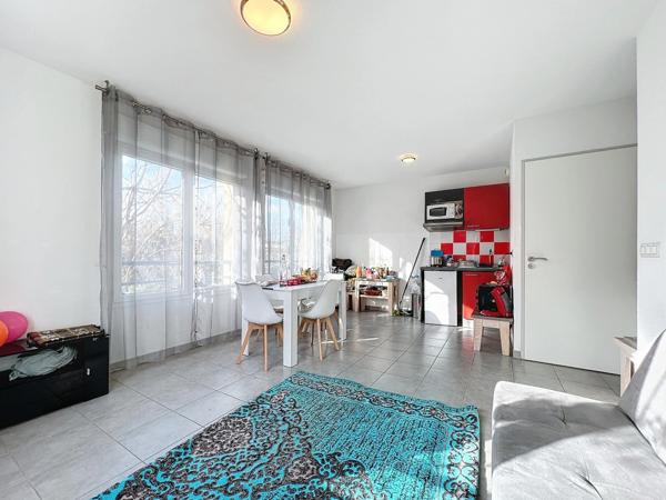 Appartement à vendre 2 pièces 42,98 m2 meublé à JUVIGNAC (34) résidence avec piscine secteur thermes + parking