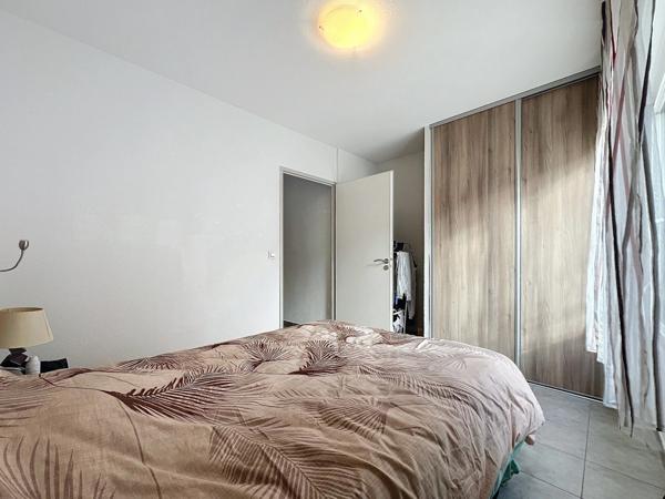 Appartement à vendre 2 pièces 42,98 m2 meublé à JUVIGNAC (34) résidence avec piscine secteur thermes + parking