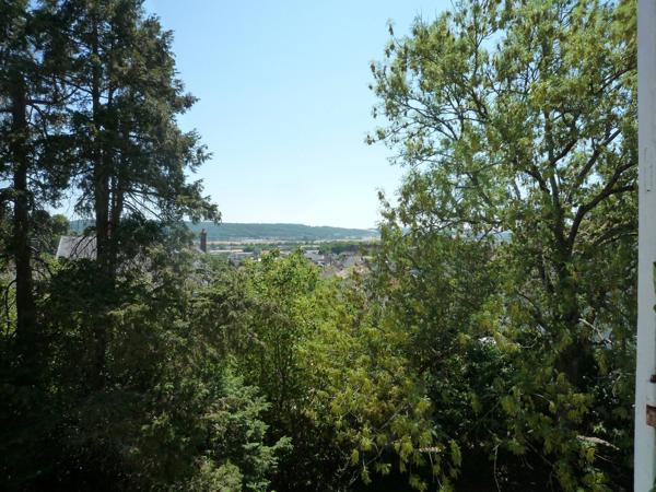 CHATEAU THIERRY  à vendre belle maison bourgeoise de 254 m2 dans un parc clos de 1372 m2