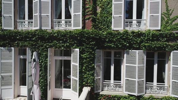 CHATEAU THIERRY  à vendre belle maison bourgeoise de 254 m2 dans un parc clos de 1372 m2