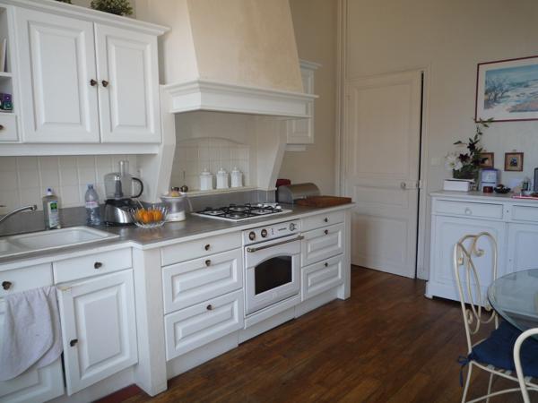 CHATEAU THIERRY  à vendre belle maison bourgeoise de 254 m2 dans un parc clos de 1372 m2