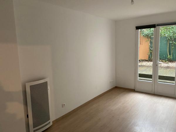 GALLARDON : Beau Duplex T5 d'environ 91m² avec terrasse et parking privatif