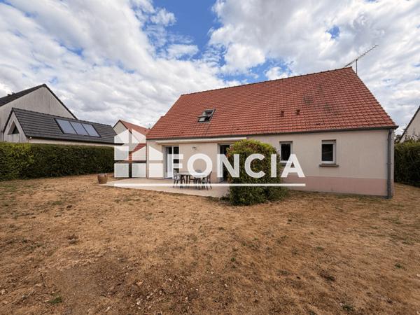 Location Maison 5 pièces 144 m² - Camon 80450