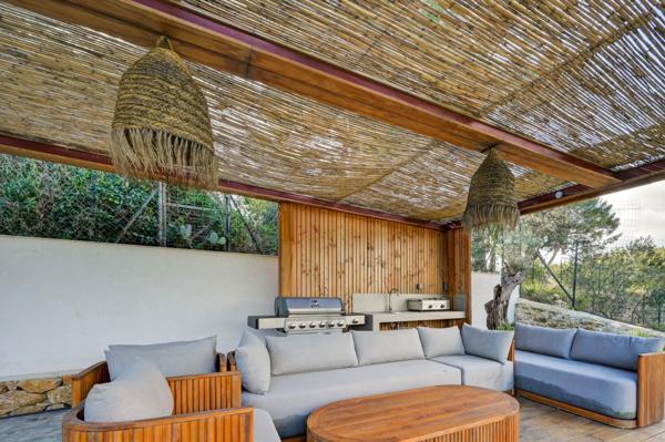 Vente Maison de luxe Cassis 8 Pièces 246 m²