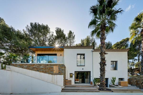 Vente Maison de luxe Cassis 8 Pièces 246 m²