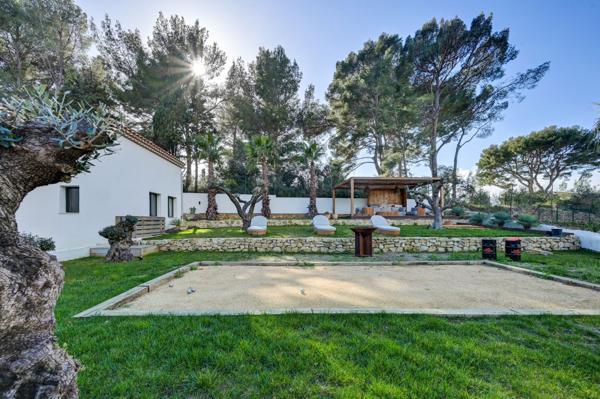 Vente Maison de luxe Cassis 8 Pièces 246 m²