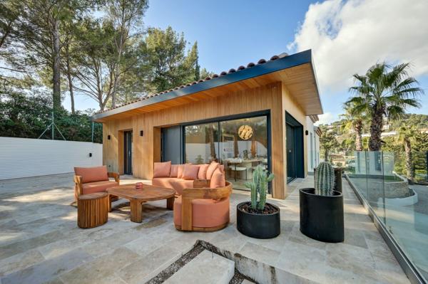 Vente Maison de luxe Cassis 8 Pièces 246 m²