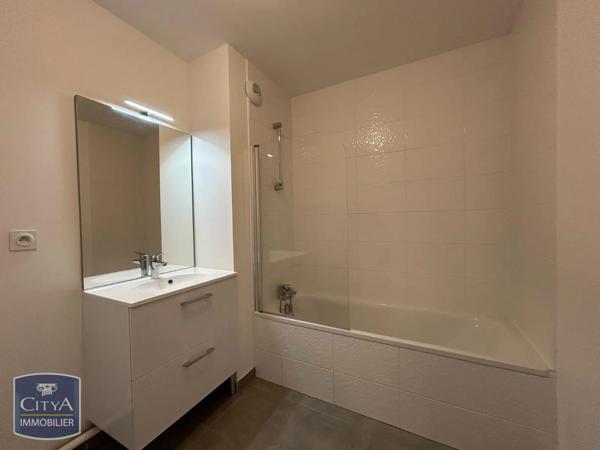 Appartement à louer 4 pièces 73.2m² Luisant (28600)
