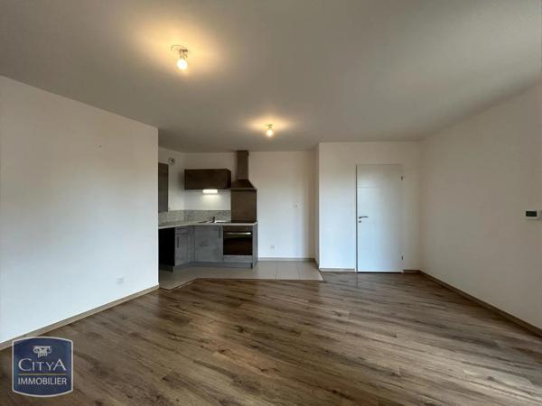 Appartement à louer 4 pièces 73.2m² Luisant (28600)