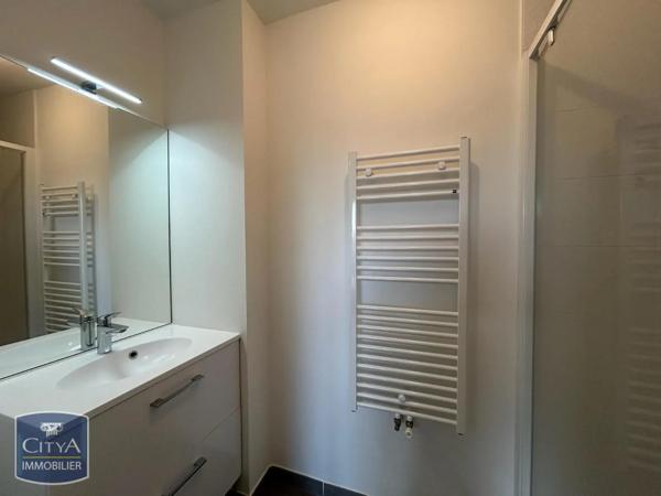 Appartement à louer 4 pièces 73.2m² Luisant (28600)