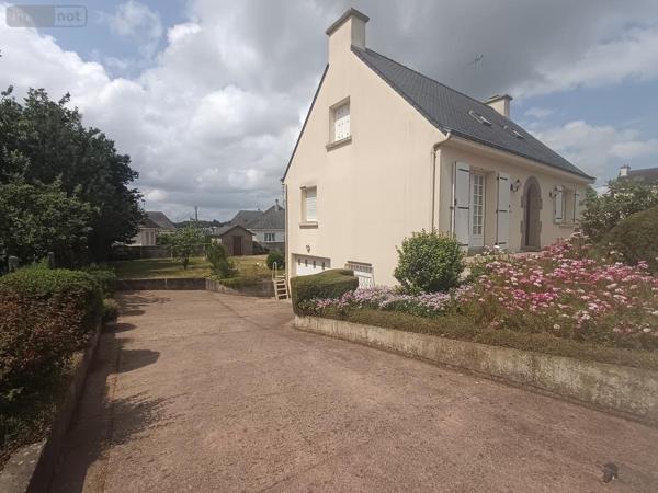 Maison à vendre à Pontivy dans le Morbihan (56300), ref : 56061-879